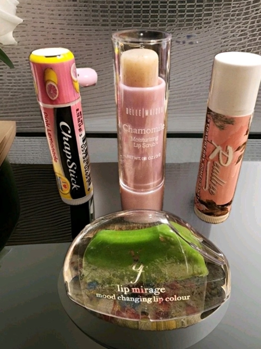 Lip Mirage Mood Changing Lip Colour , 2-Chaptick And Lip Scrub